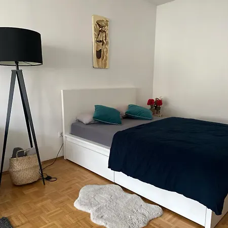 Apartment Feel Flat *